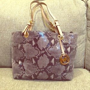 Michael Kors tote